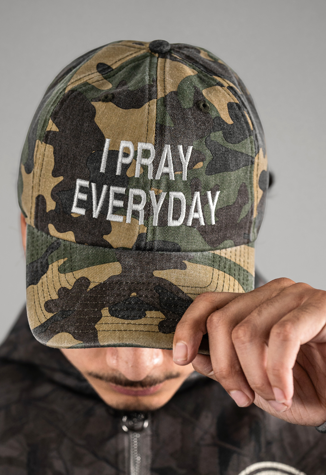 "I PRAY EVERYDAY" CAMO DAD HAT