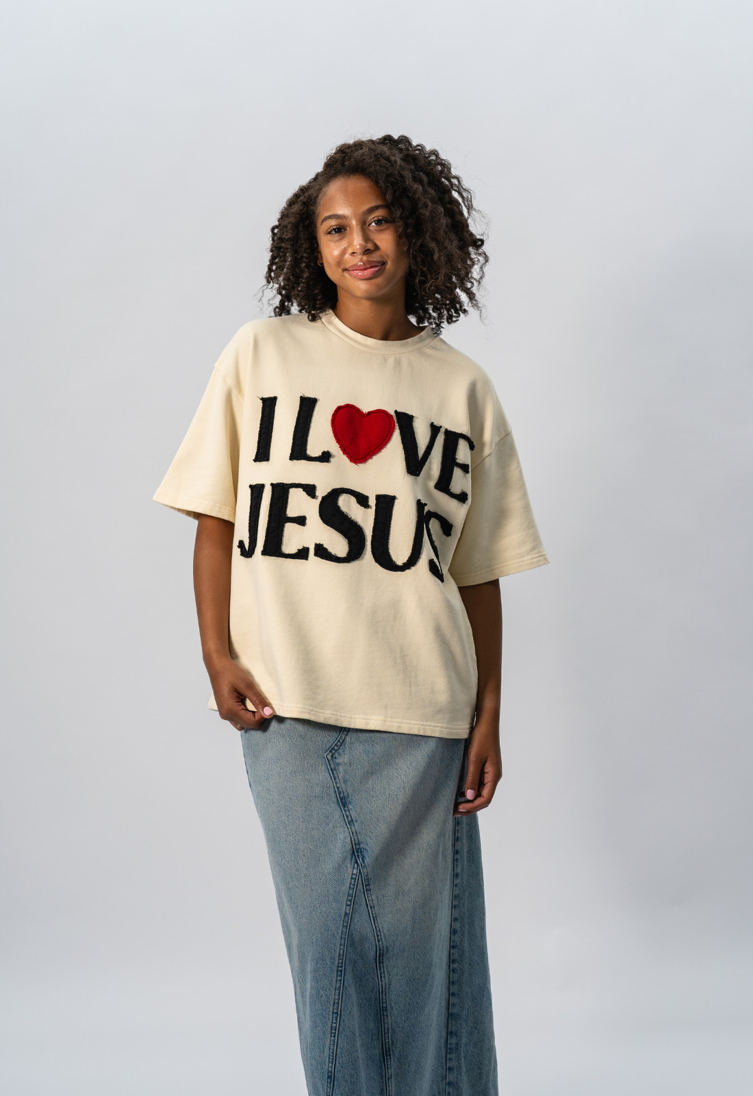 "I LOVE JESUS" TEE (CREAM)