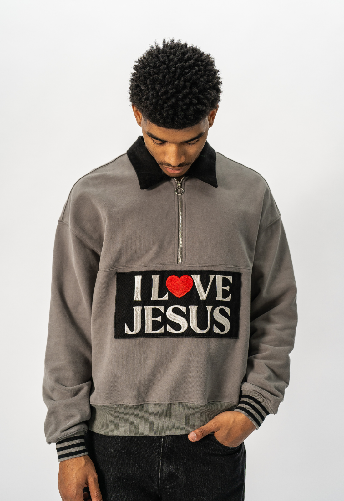 "I LOVE JESUS" HALF-ZIP PULLOVER (GREY)