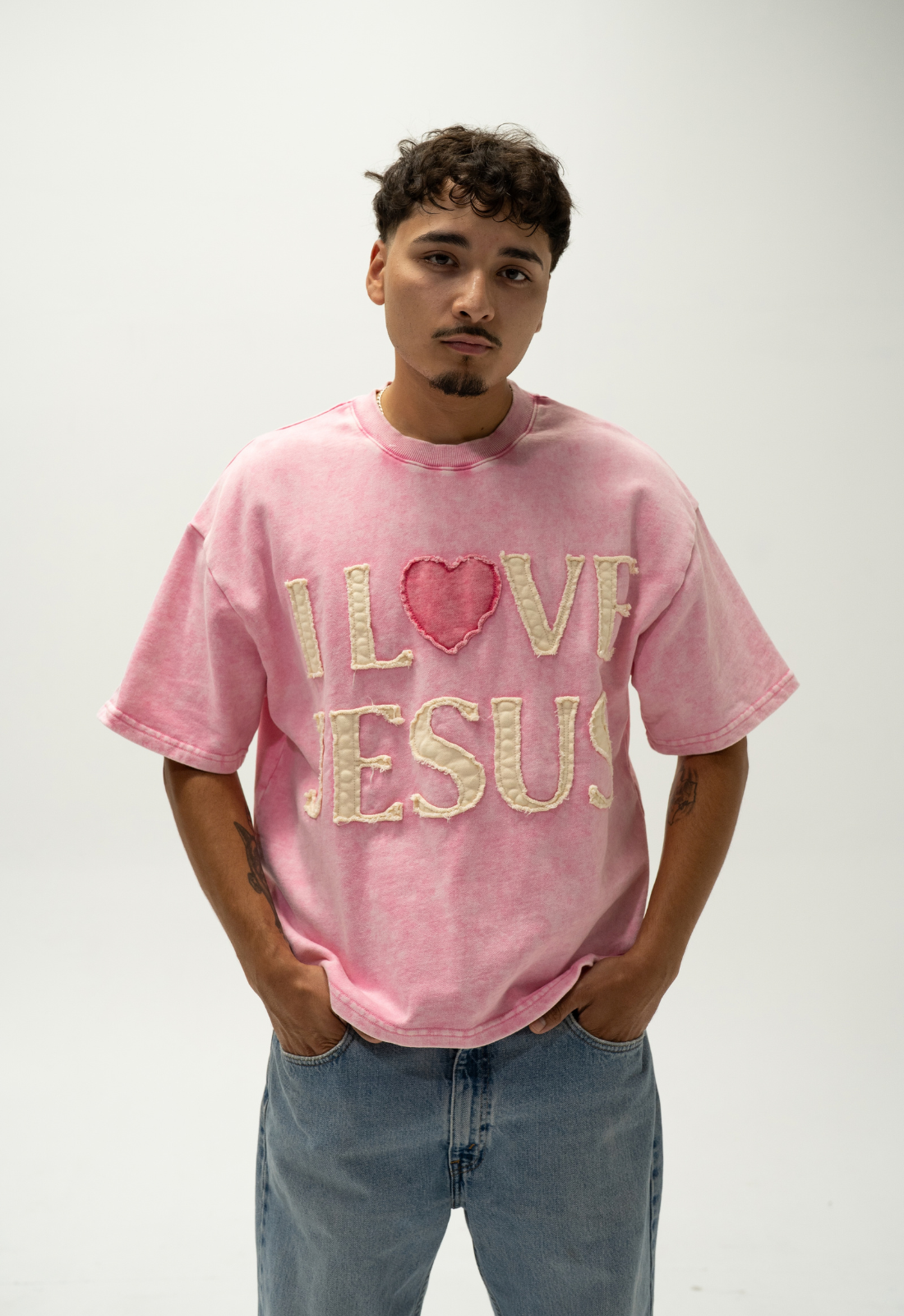 "I LOVE JESUS" TEE (PINK)