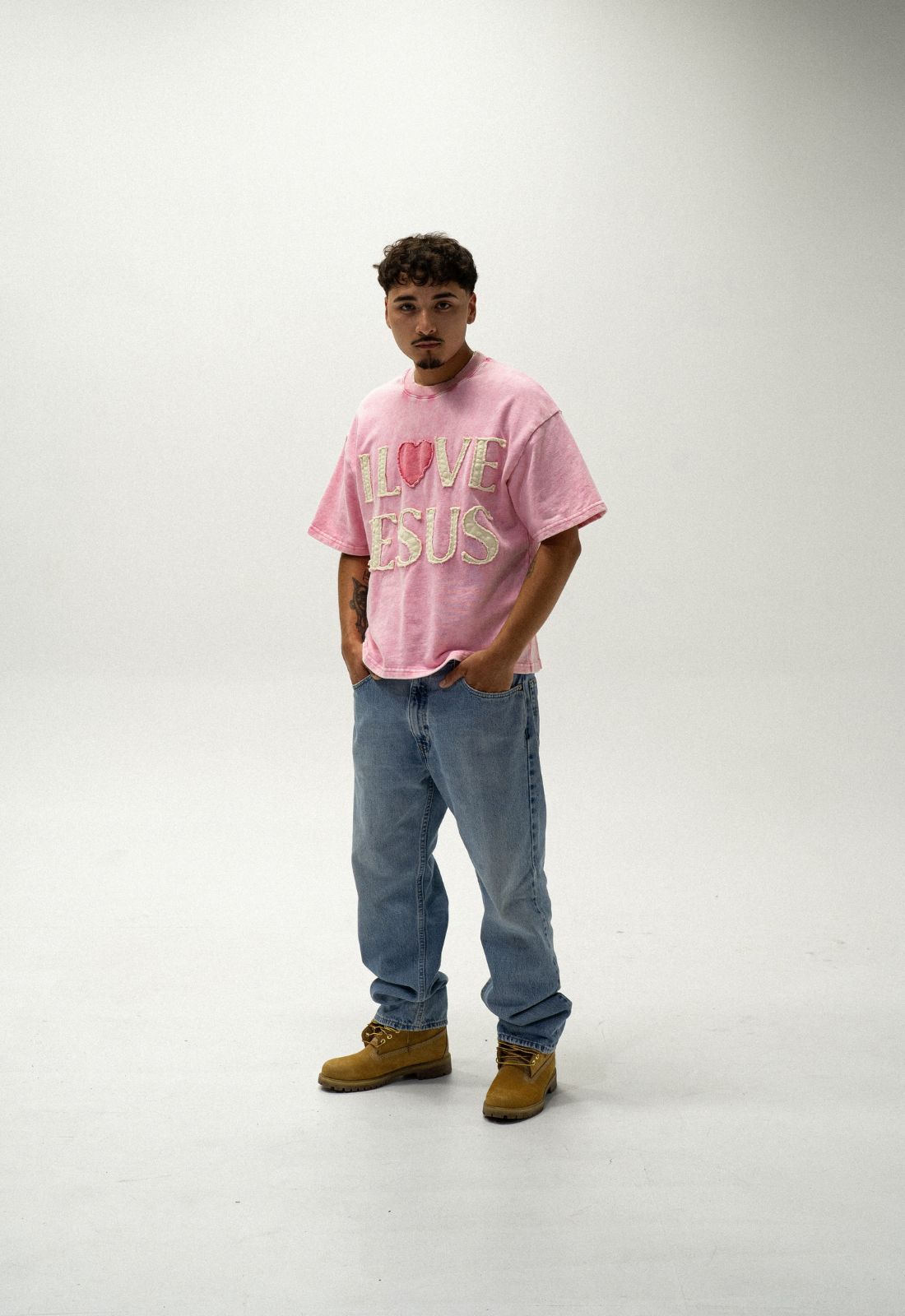 "I LOVE JESUS" TEE (PINK)