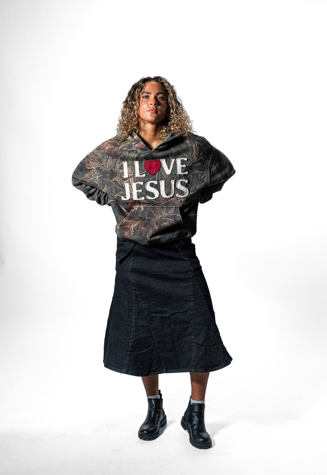 "I LOVE JESUS" HOODIE (CAMO)