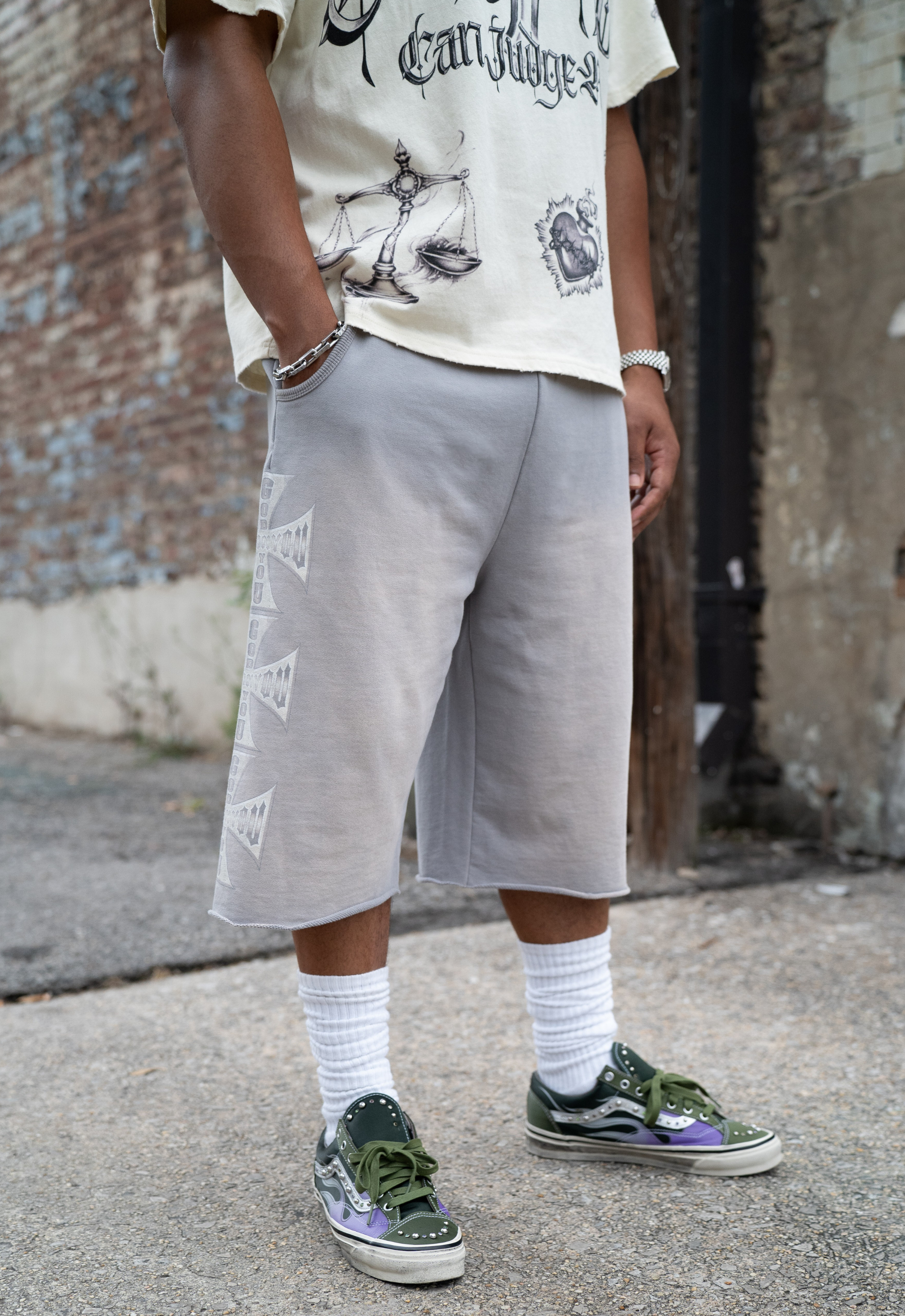 "CHOPPER" SWEATSHORTS (GREY)