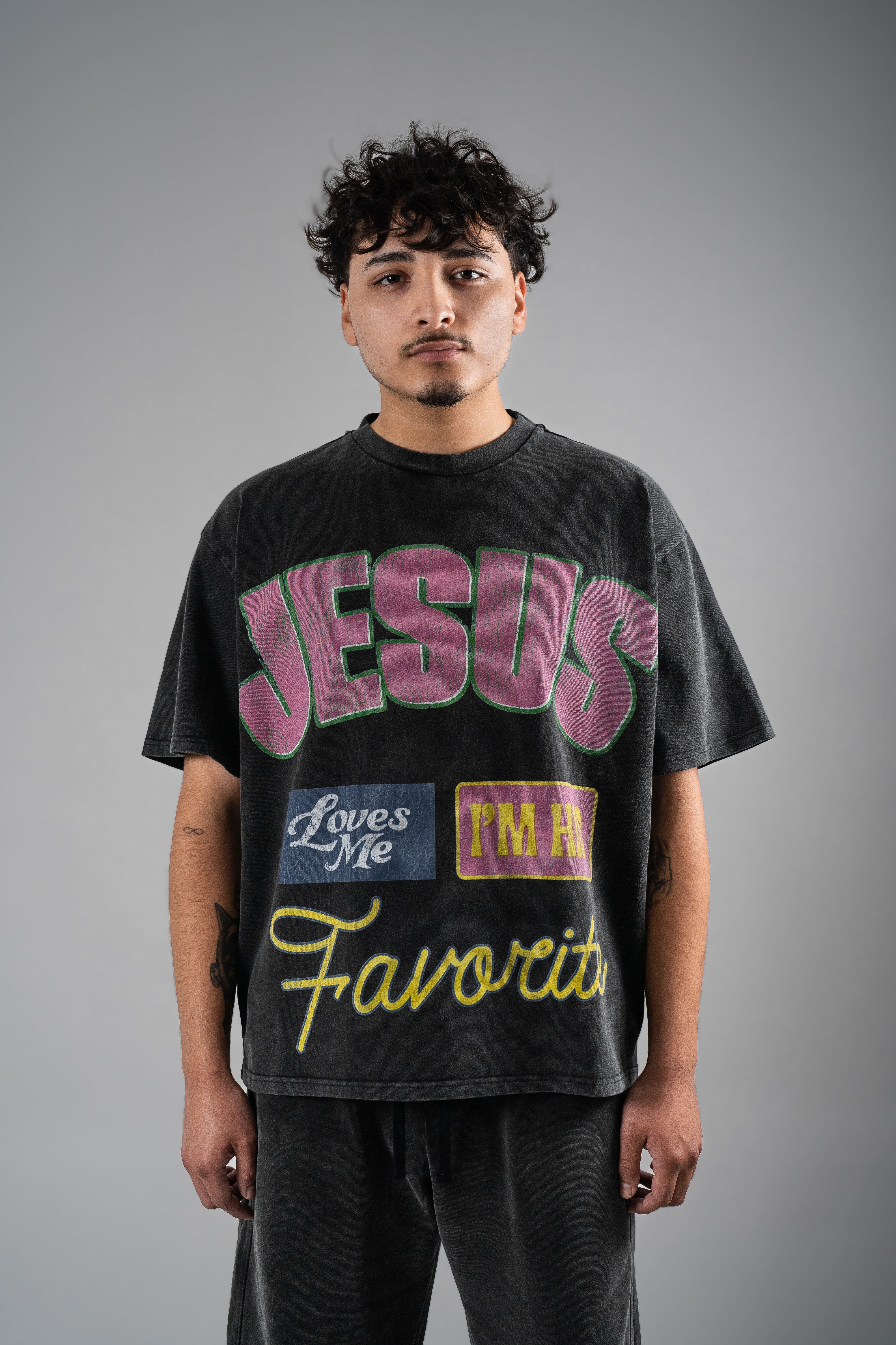 "I'M HIS FAVORITE" BOXY TEE (BLACK)