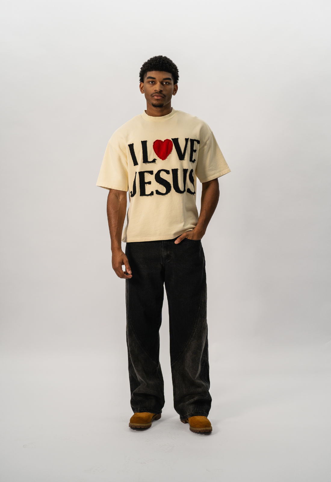 "I LOVE JESUS" TEE (CREAM)