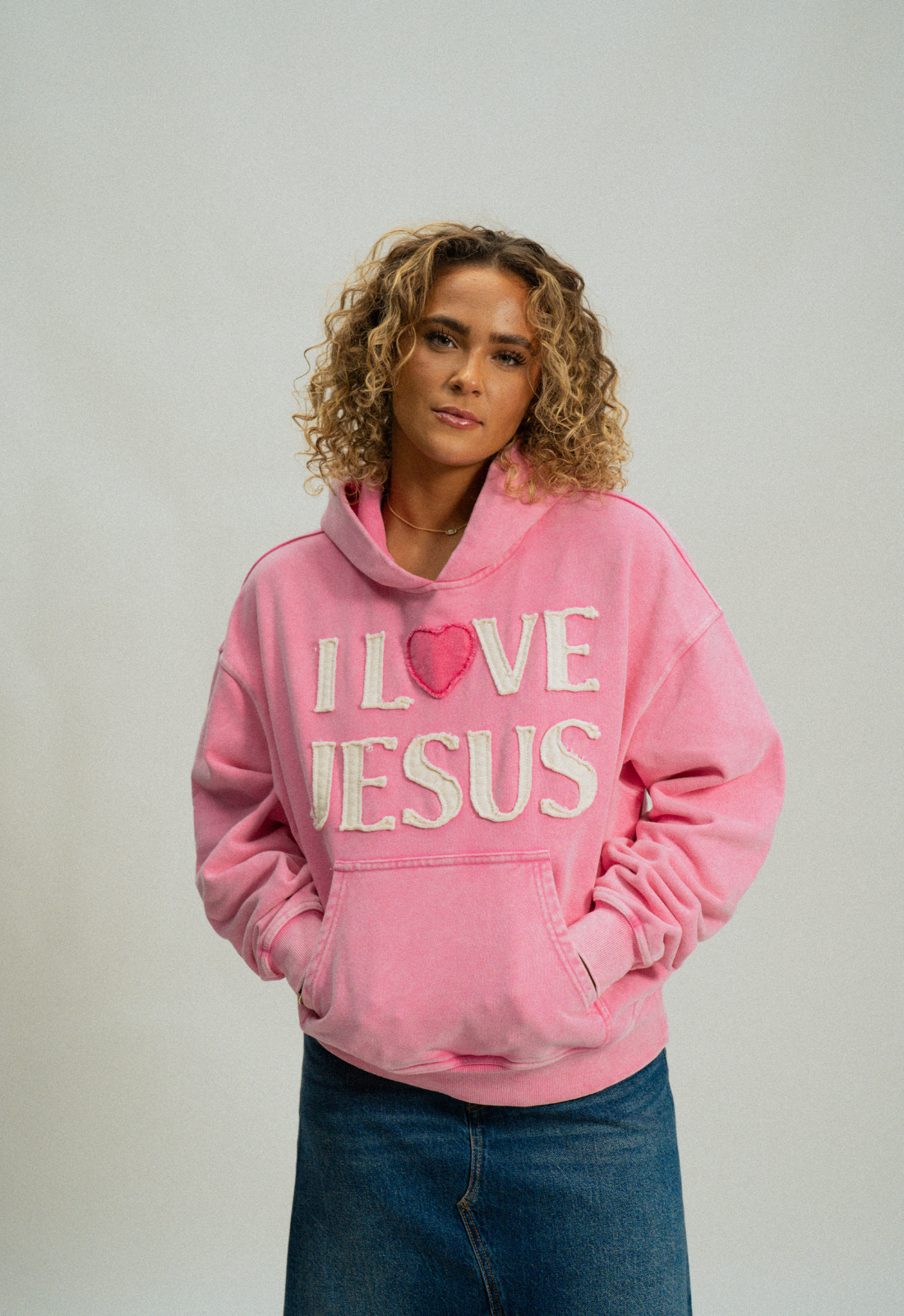 "I LOVE JESUS" HOODIE (PINK)