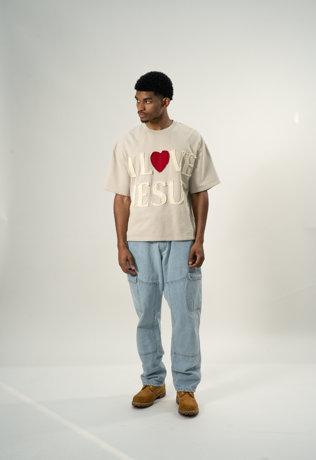 "I LOVE JESUS" TEE (STONE)