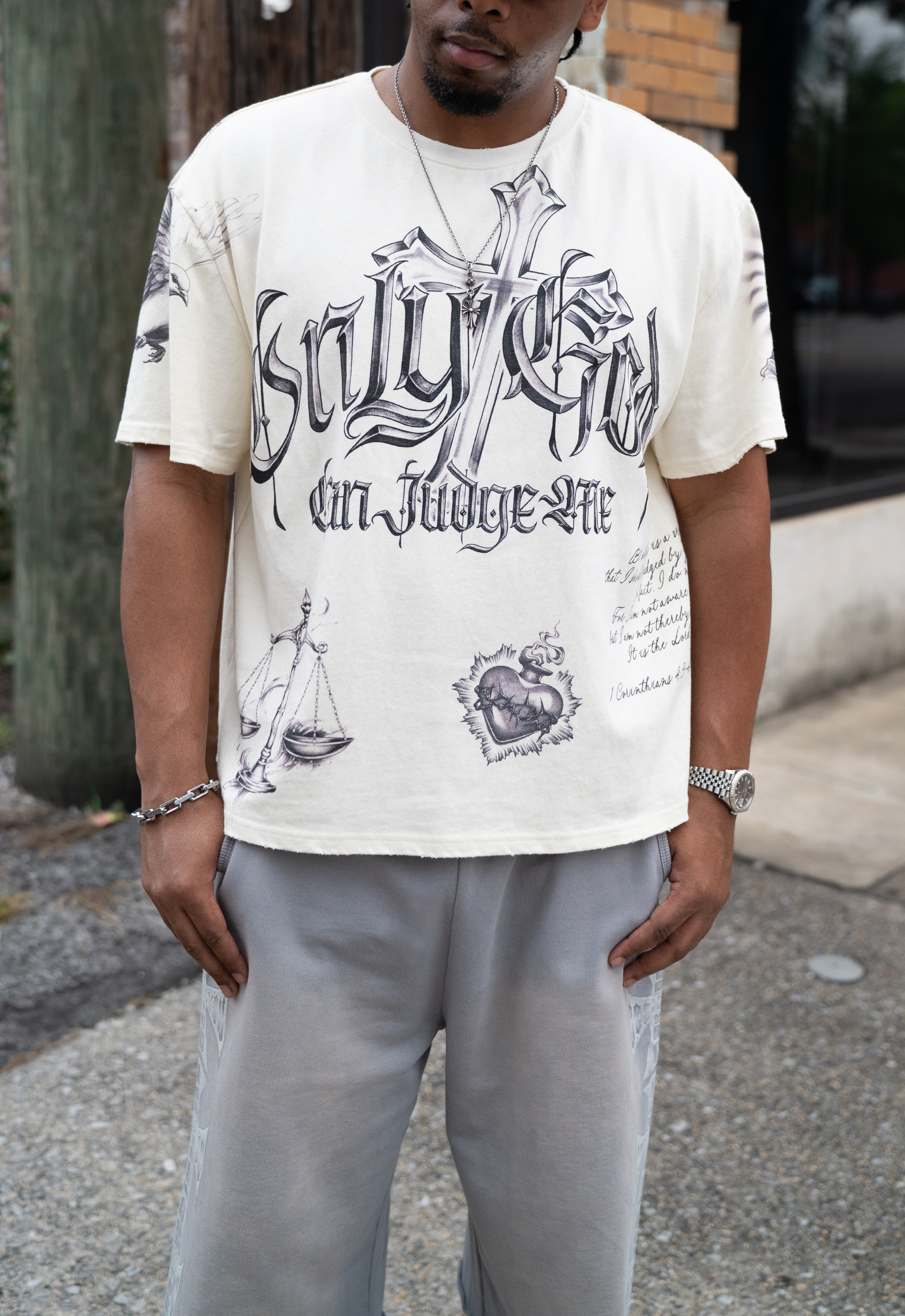 "ONLY GOD CAN JUDGE ME" TEE (OFF-WHITE)