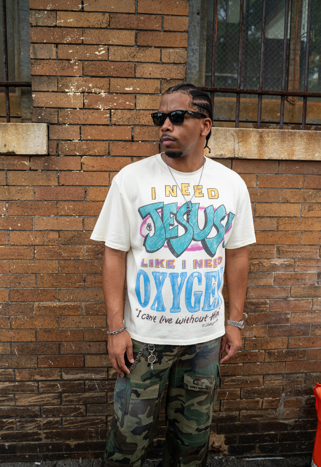 "OXYGEN" TEE LOVE TEE