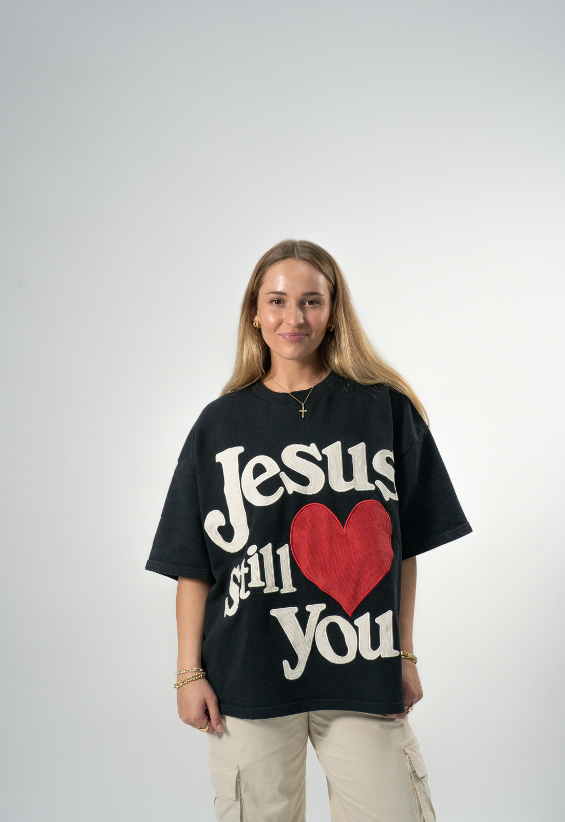 "STILL LOVED" TEE (BLACK)