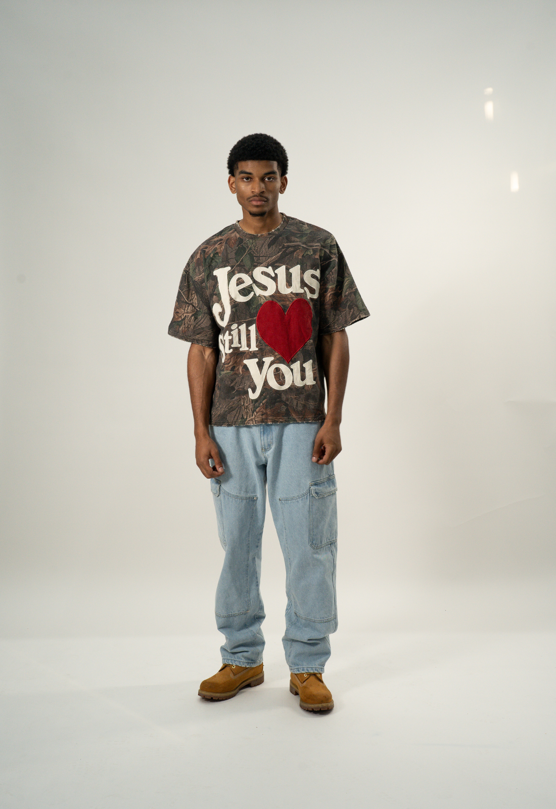 "STILL LOVED" TEE (CAMO)
