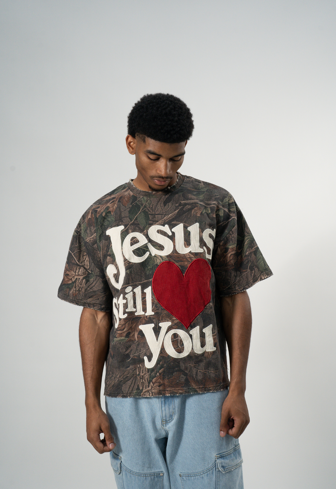 "STILL LOVED" TEE (CAMO)
